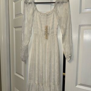 White Floral Long-Sleeve Maxi Dress